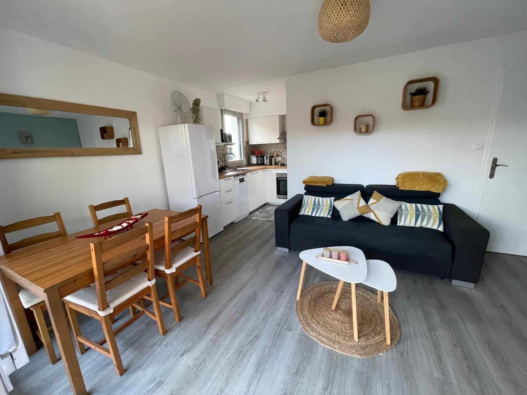 Appartement Avec Chambre, Terrasse Et Jardinet Proche Plage, Foret Pins, Piste Cyclable, Lac Mimizan Exterior photo
